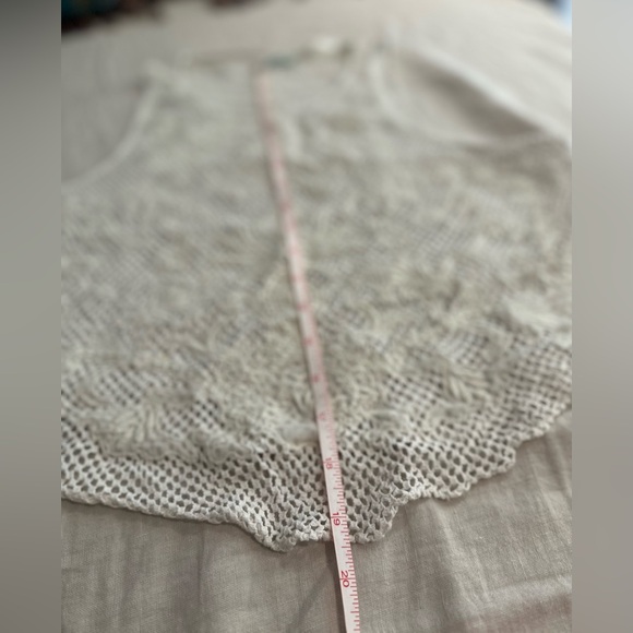 Kimchi Blue mesh and embroidered tank top white - Picture 6 of 7